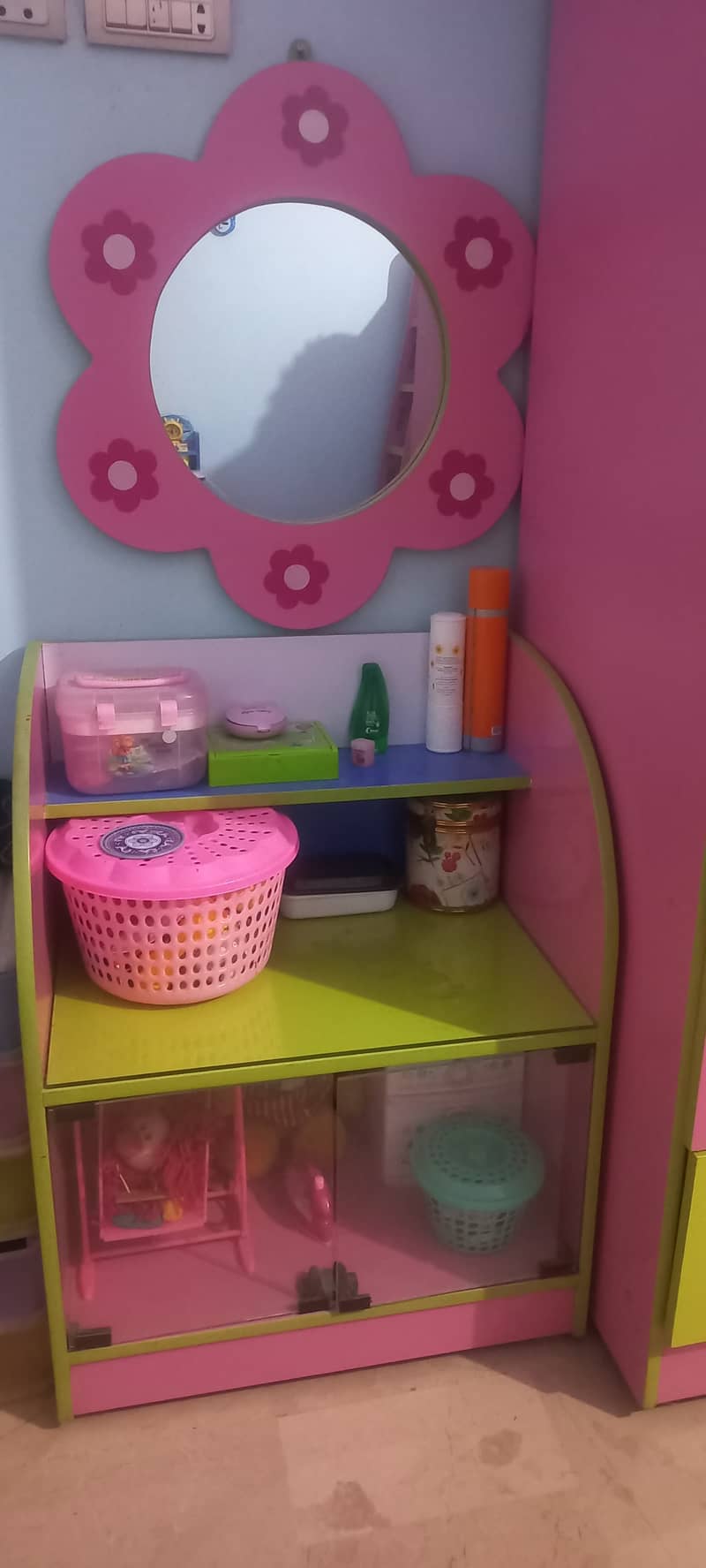 KIDS Bunk BED (3 Beds with one Mattress), Wardrobe, Dressing Table 3