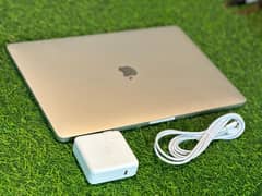 Macbook Pro Core i-9, Made 2019, 32GB Ram, 1TB SSD, 16 Inch UHD Dispal 0