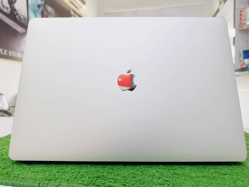 Apple Macbook Pro Core i7 2017 16/1tb 2