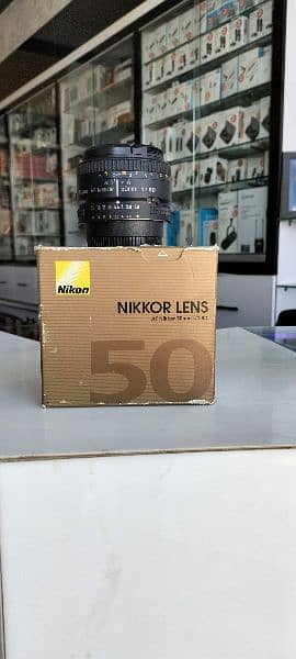 Nikon 50mm 1.8d lens 10 by 10 2