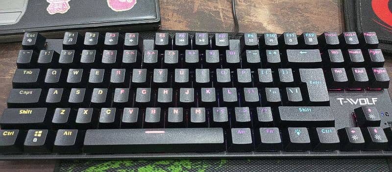 T-Wolf T-18 87keys Gaming Mechanical keyboard 1