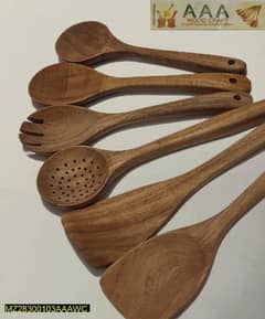 Pack of 6 Wooden Spoons.