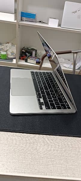 Apple MacBook Pro 2020 13" 3