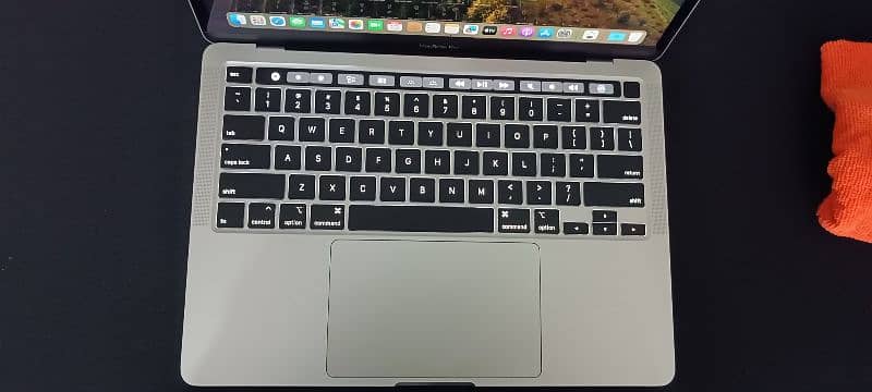 Apple MacBook Pro 2020 13" 7