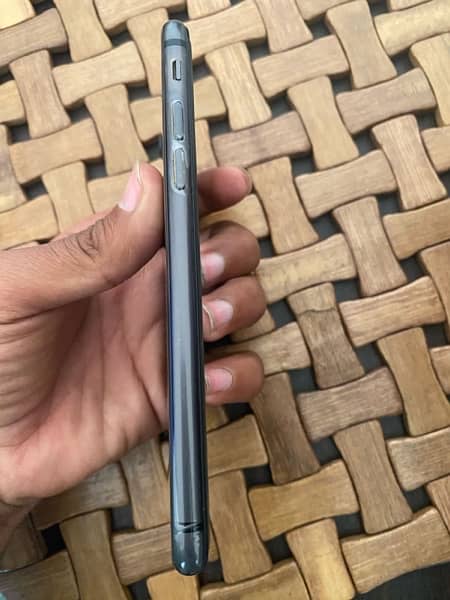iphone 8 non 64 gb pta panal battry change baqi all ok 4