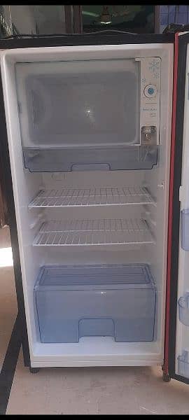 I have to sell room fridge 1