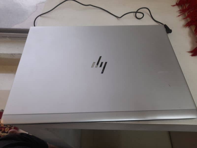 HP Graphic Laptop AMD Ryzen 3 Pro with Radeon Vega 4