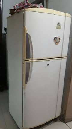 A used refrigirator of PEL is for sale