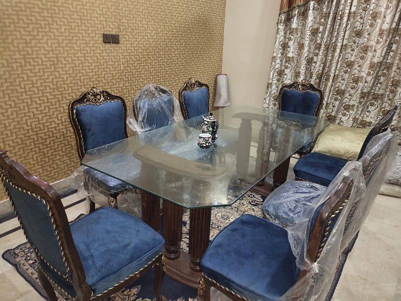 8 seater dinning table 3