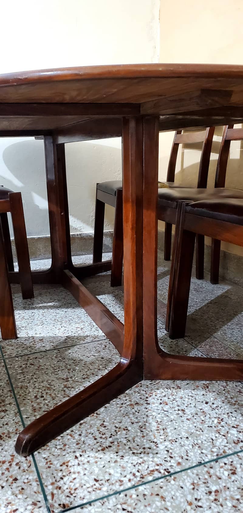 Latest Home Design Diyar / Teak Wood,6 Seater Dining Table Munasib 3
