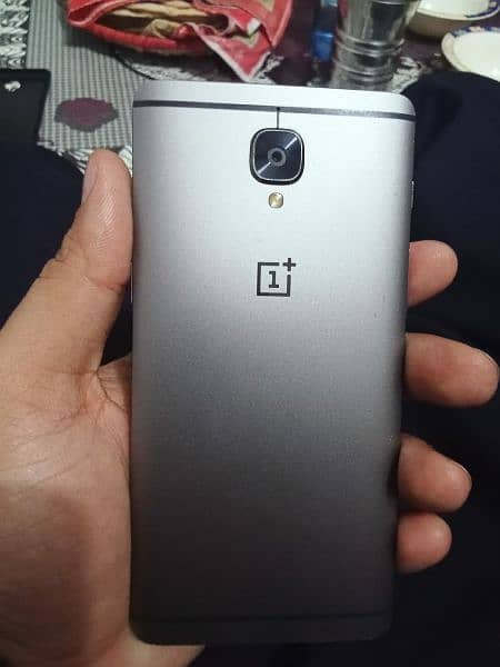 one plus 3t good condition 4