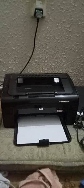 Hp Lazer printer p1102w in good condition single side printer 2