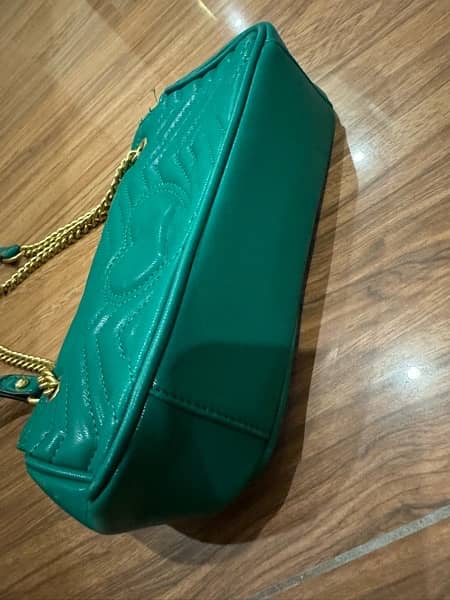 Green Gucci bag 2