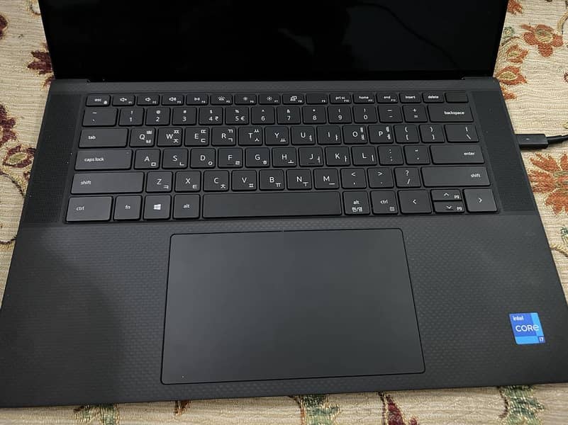 Dell XPS 15 9510 UHD Touchscreen 3