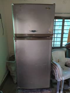 dawlance full size fridge in 100% working condition