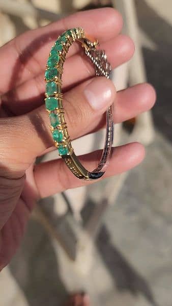 Emerald bracelet 4
