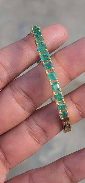 Emerald bracelet 13