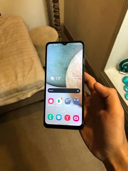 Samsung A12 (4/128gb) 3