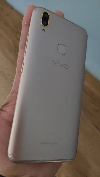 vivo mobile 4/64 4