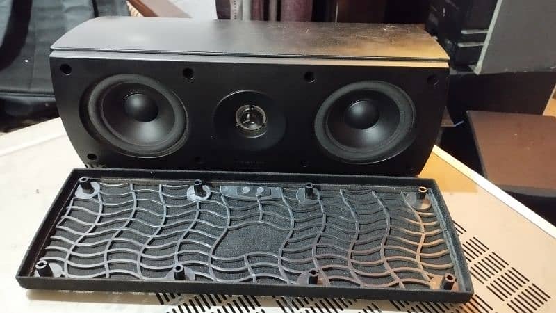 2 Center Speakers PARADIGM & ROGERS RC200 (Yamaha JBL Denon) 2