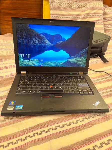 Lenovo ThinkPad T420 Core i5 2nd Generation in good condition. 5