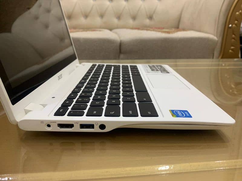 Acer Touchscreen Intel Celeron 5th gen Brand New Laptop 4 Ram/128 SSD 1