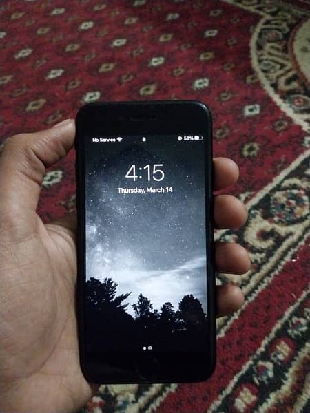 IPhone 7 10/9 condition 4