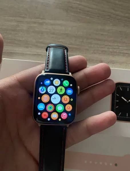 apple watch series 5 (44mm) with box 0