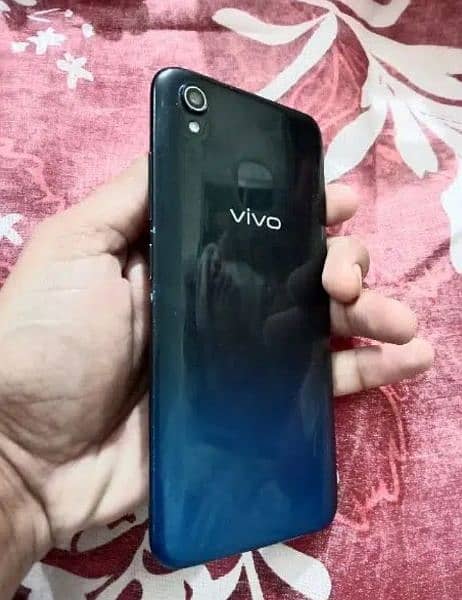 vivo y91 mobile 2/32 in 10/10 condition only mobile 1