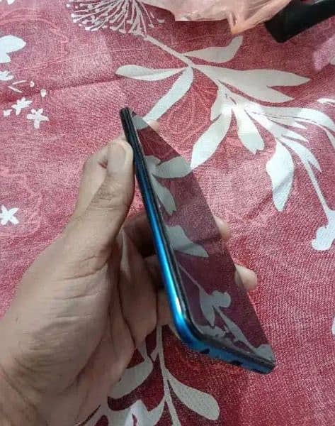 vivo y91 mobile 2/32 in 10/10 condition only mobile 3