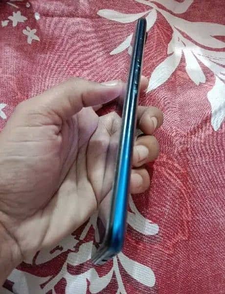 vivo y91 mobile 2/32 in 10/10 condition only mobile 4