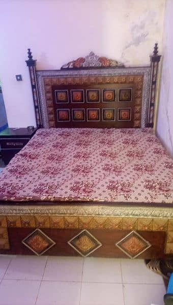 pure wooden king size bed with mattress 0