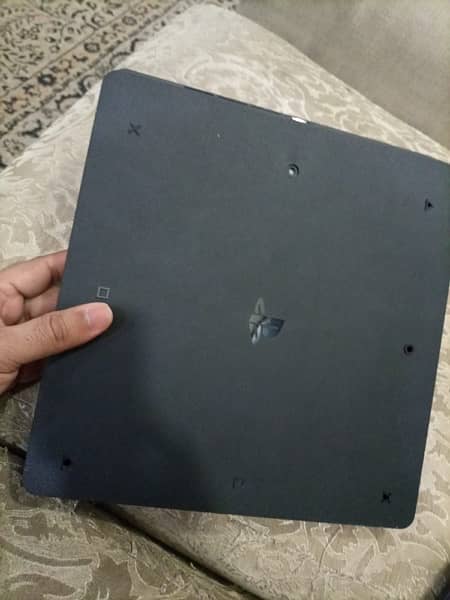 ps4 500 gb with one original game one controller 0