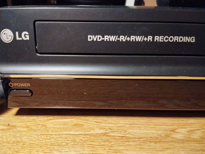 LG DVD- RW-R Hi Fi STEREO RECORDER 1