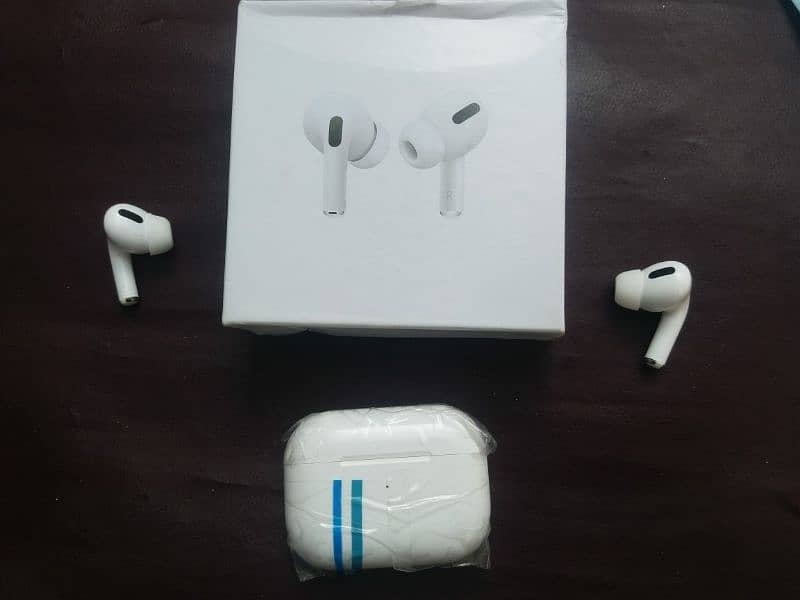 Apple AirPods pin packed 5