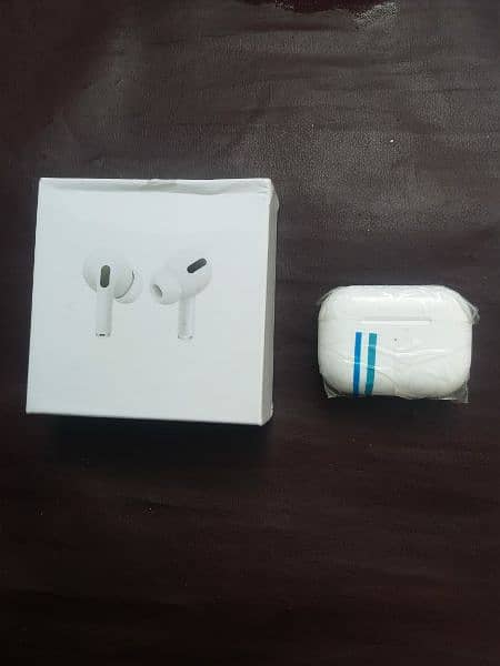 Apple AirPods pin packed 6