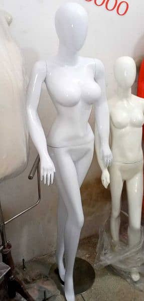 dummies and mannequin 2