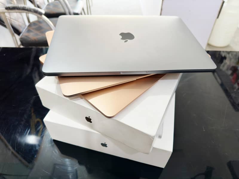 Apple MacBook Pro M1 Brand New Condition (ScratchLess Book) 9