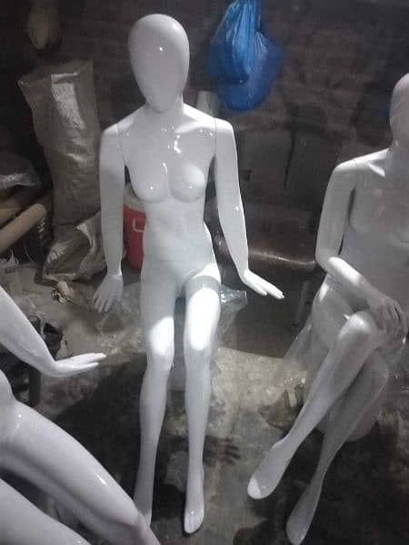 dummies and mannequins 4