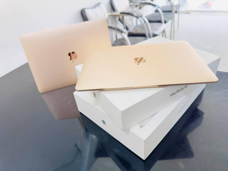 Apple MacBook Air / Pro M1 Rose Gold LIke Box Pack Condition 4