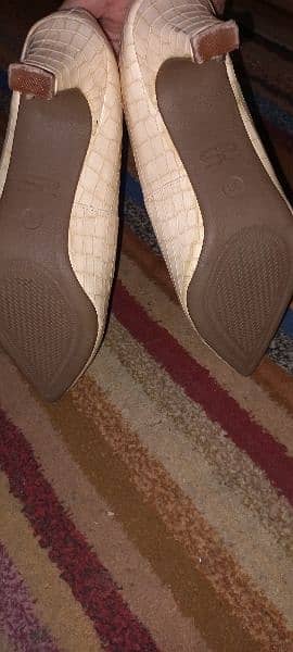 Stylo Brand Original Brand New Heels/casuals/formals available 4