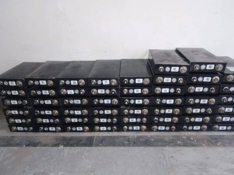 3.2v 30ah brand new cells and50 ah 100 ahlithium cells available 4