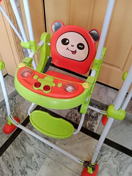 preloved Baby swing Perfct Condition Reasonable price available on OLX 3