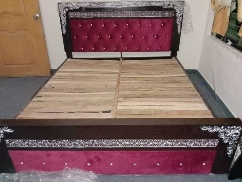 double bed/king size bed/wooden bed/side table/bed set 9
