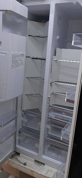 Hitachi Refrigerator 1