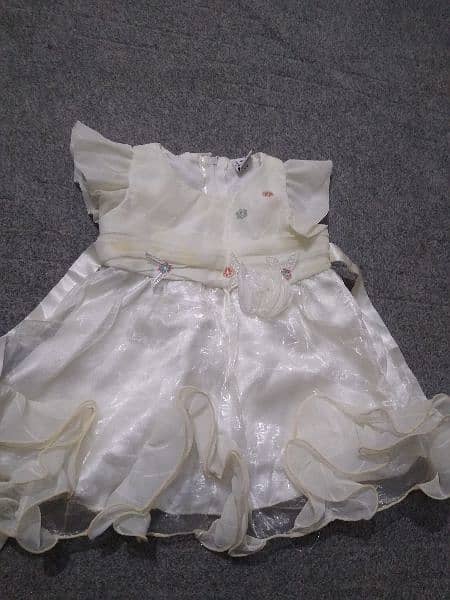 kids frocks in good condition 4