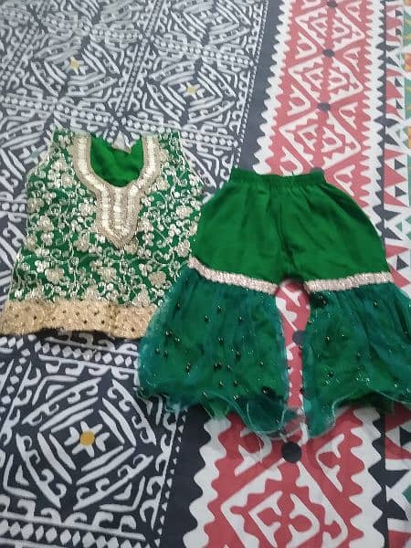 kids frocks in good condition 7