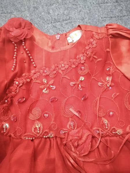 kids frocks in good condition 8