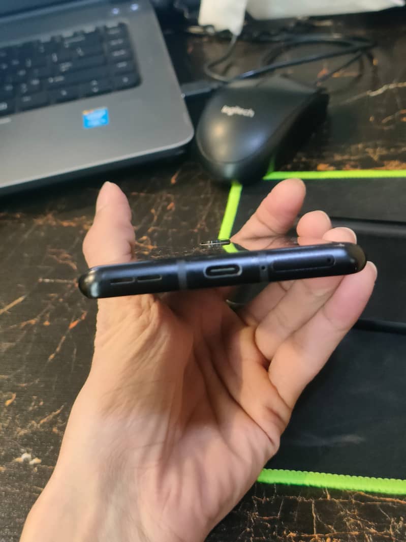 OnePlus 8 (12GB RAM/256GB Storage) - Excellent Condition! 8