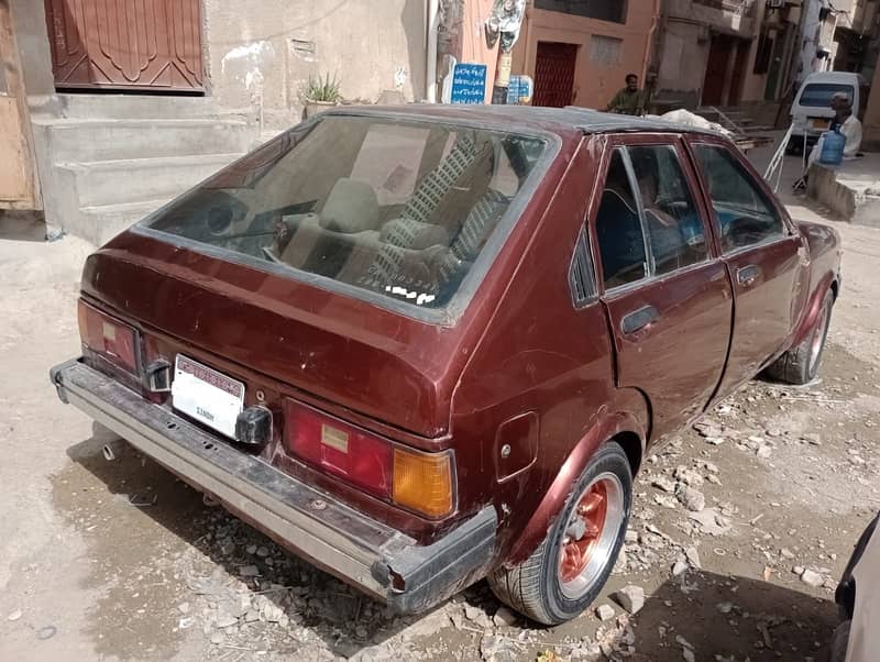 Nissan Pulsar in Good Condition 6